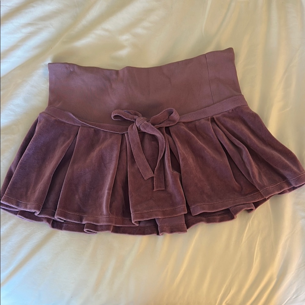 Y2K Original Juicy Couture Women's Purple mini Skirt with Bow Detail